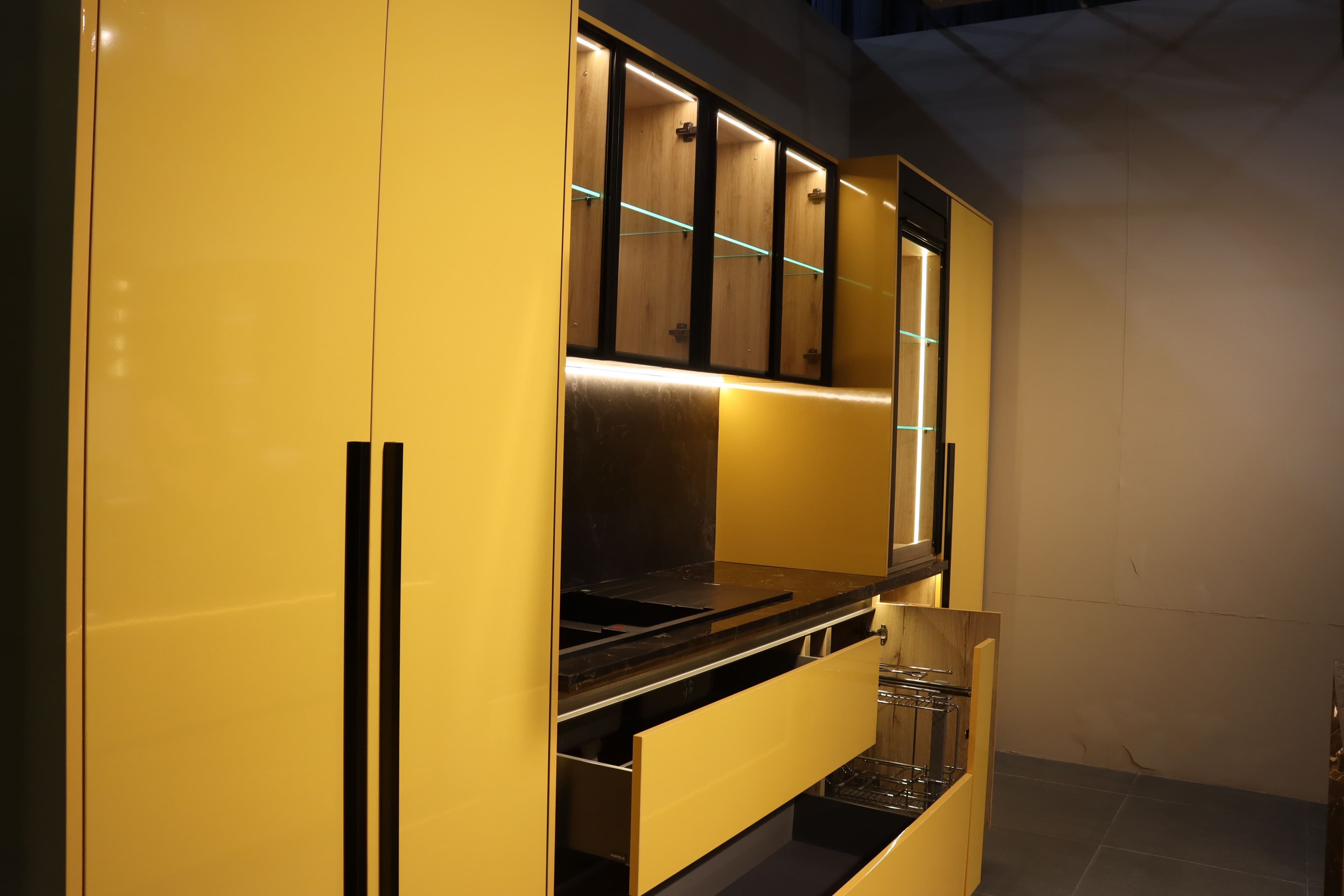 Zumax premium furniture background